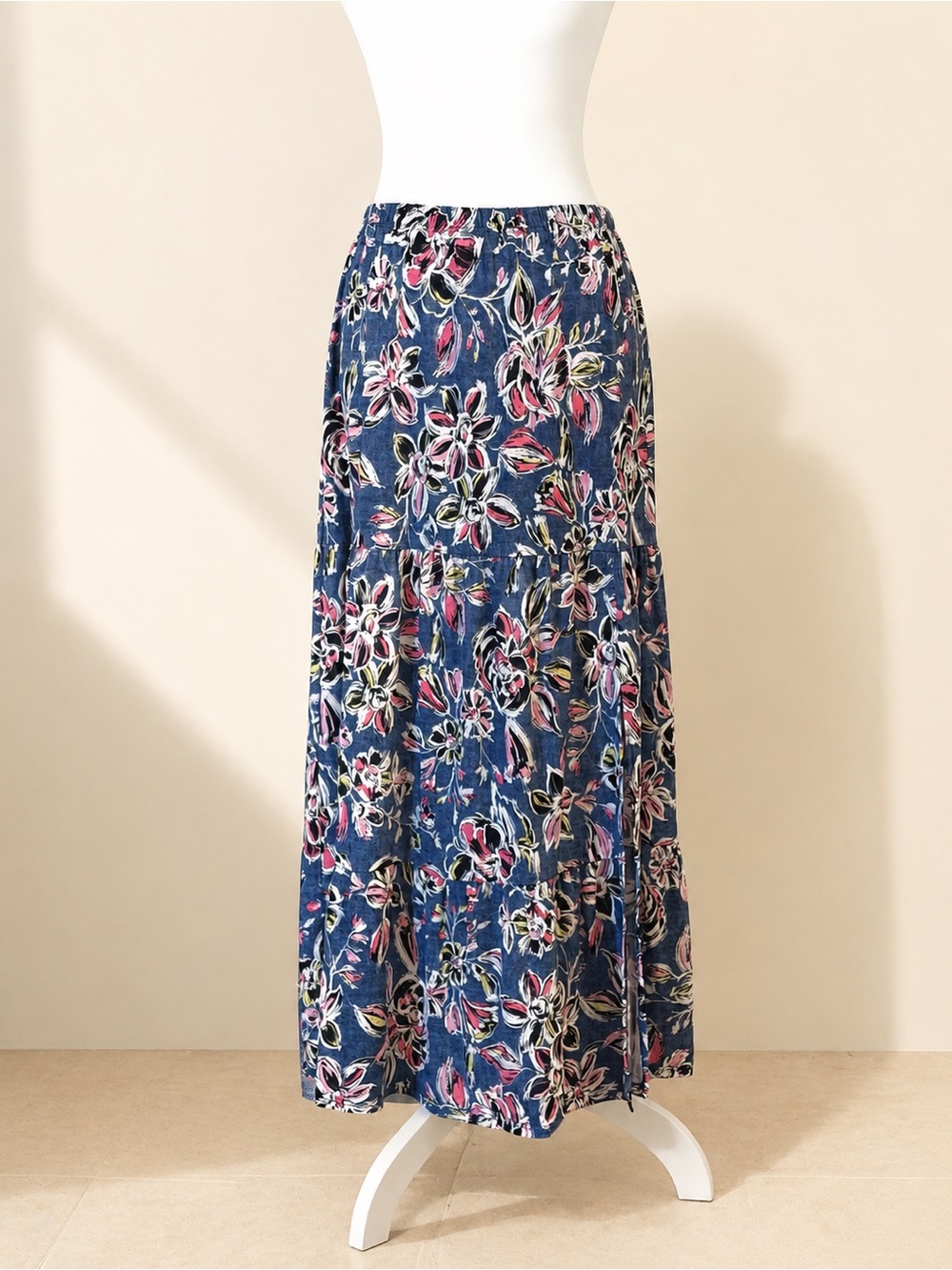 Espresso Navy Floral Tiered Maxi Skirt Large